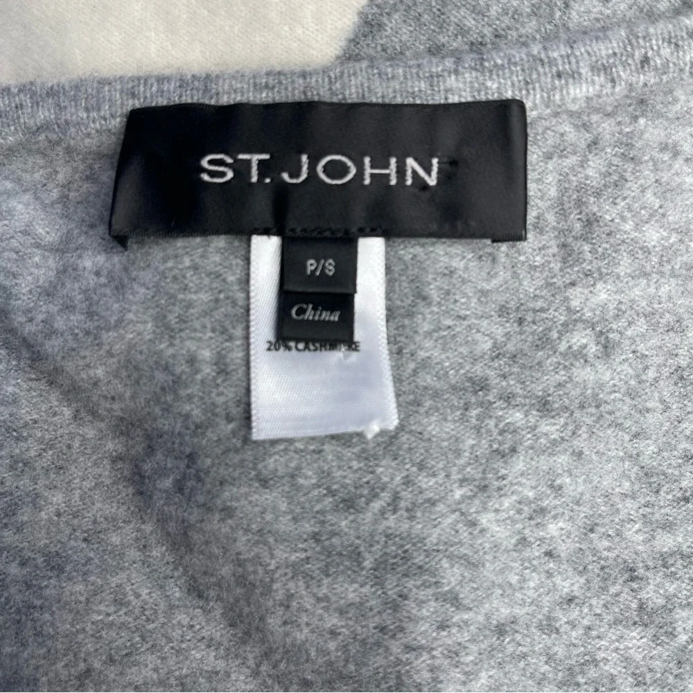 St. John Two-tone wrap cape poncho gray/ivory wool cashmere blend size PS - Picture 7 of 9